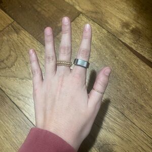 Oura Ring 
Silver 
Size 6
Generation 2